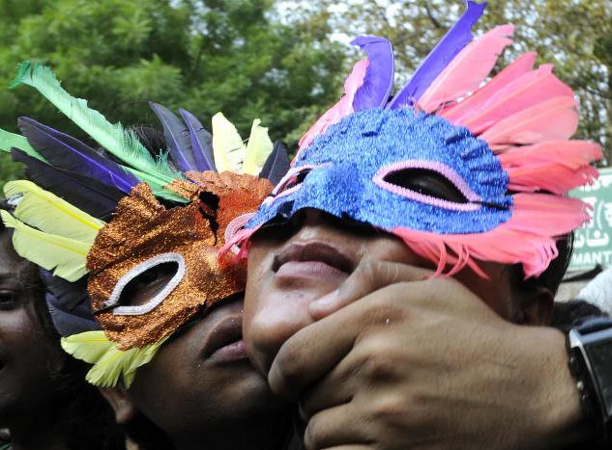 What Section 377 has really done is push people deeper into the closets of shame (Photo: Twitter/<a href="https://twitter.com/apcom/status/544477523070181376">@<b>apcom</b></a>)