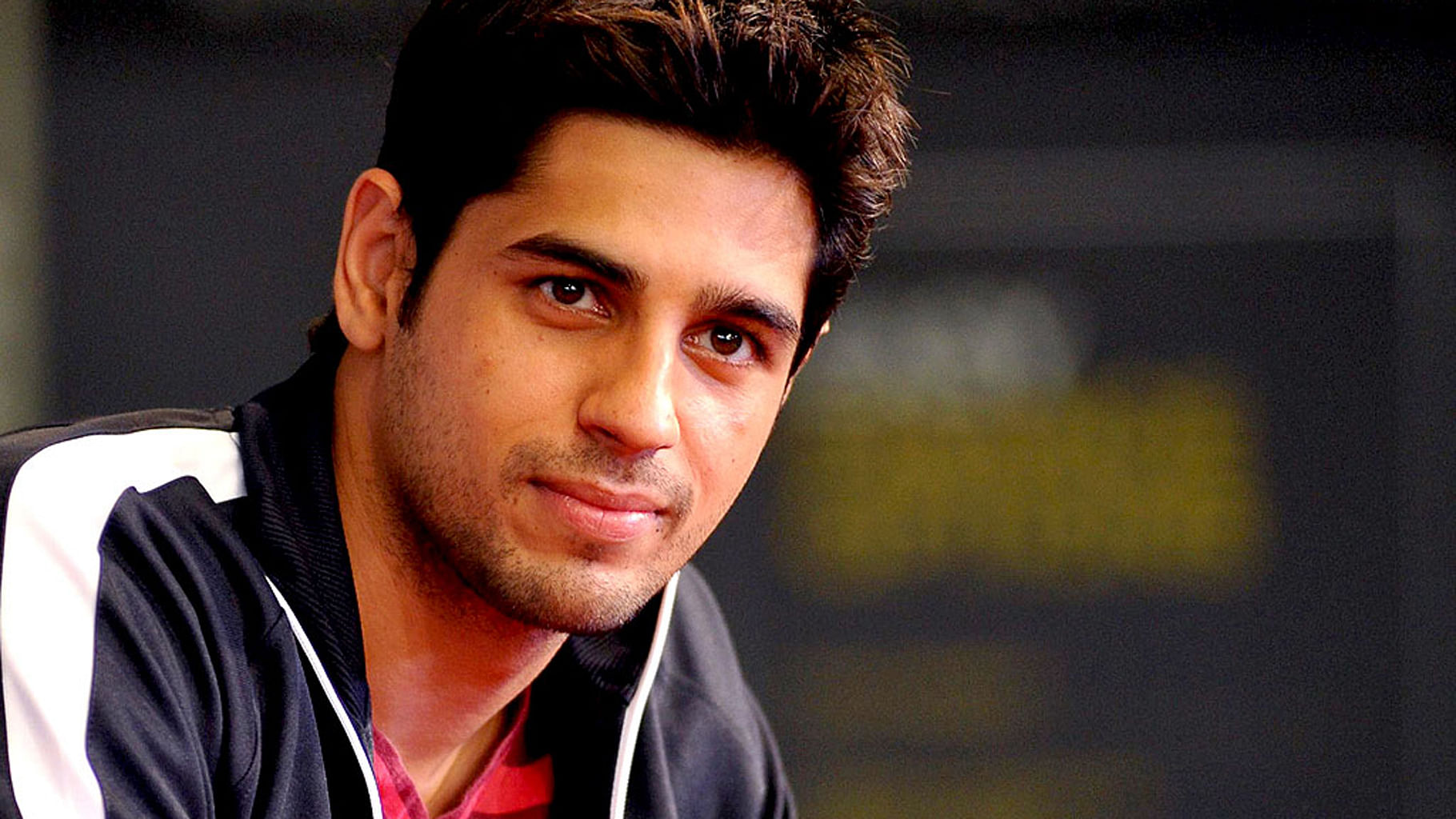 Sidharth Malhotra to Play a Double Role in Remake of Thadam  Reviewitpk