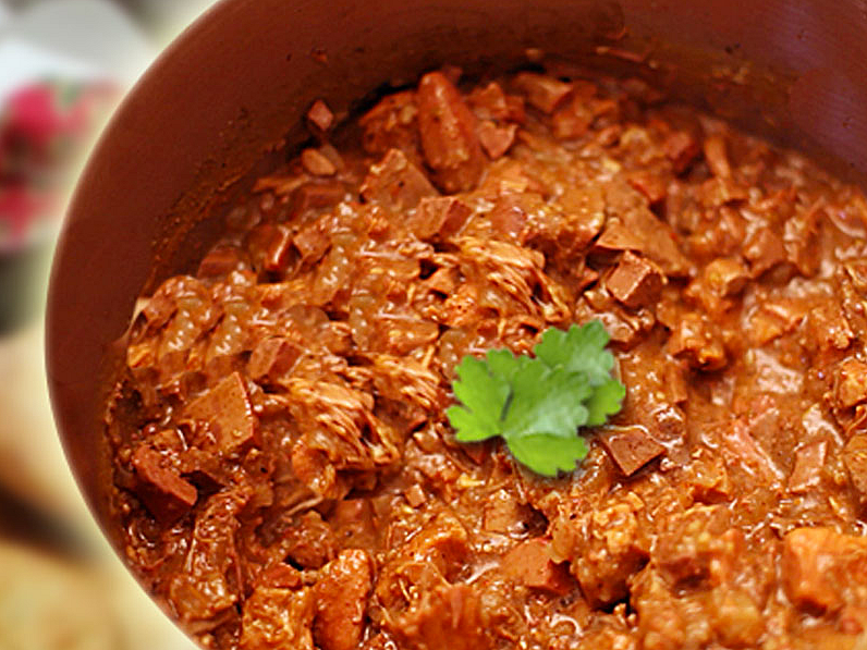 This dish has a huge fan base and will make a great Christmas delicacy. (Photo Courtesy: <a href="http://inngoa.com/recipes/pork/pork-sorpotel/">inngoa.com</a>)
