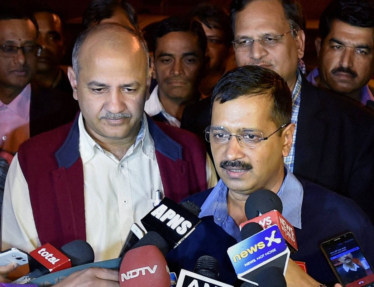 Arvind Kejriwal to take up the demolition issue with Railway Minister and Delhi government ordered magisterial probe.