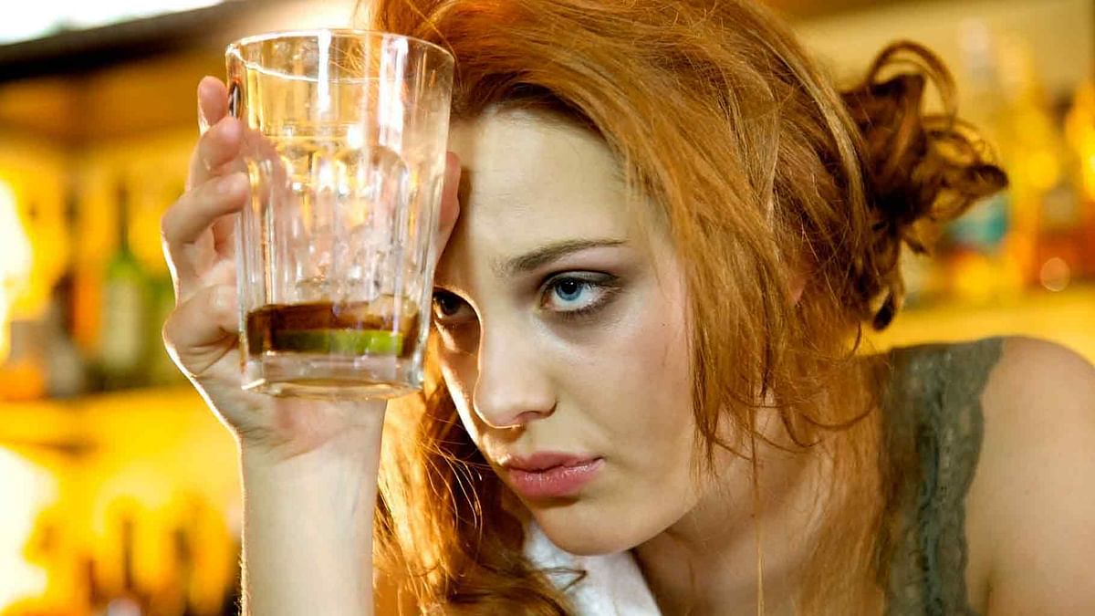 Complete Guide To Surviving a Nasty Hangover on New Year’s Day