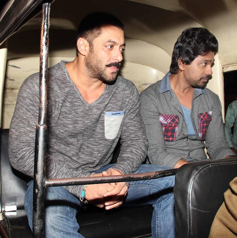 Salman takes an auto ride in Mumbai over the weekend.