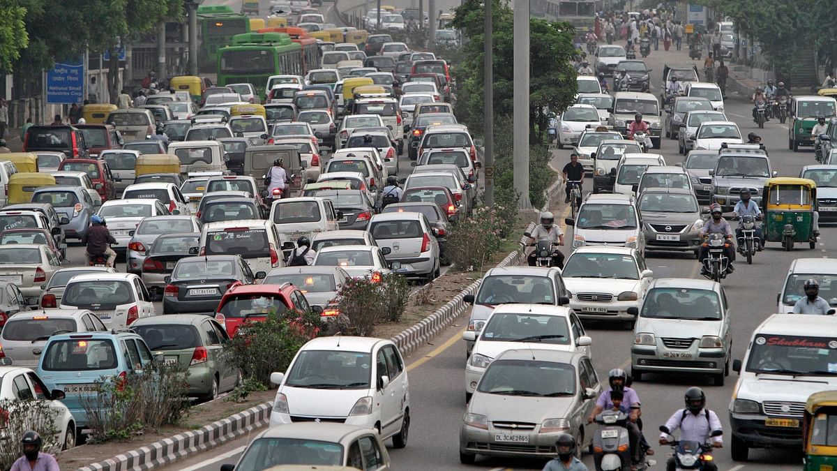 Delhi Transport Sector is Three Times More Polluting Than Mumbai