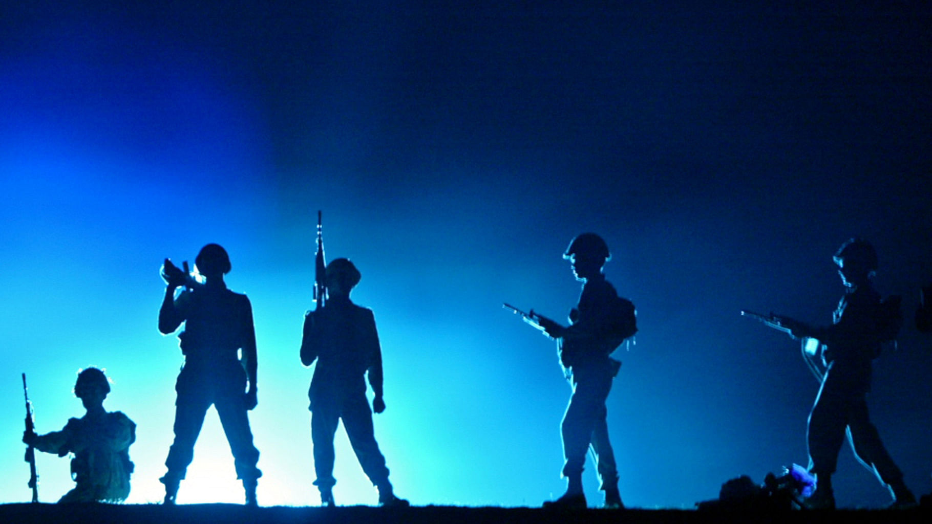 Soldiers enact scenes from the Kargil War in a light and sound session. (Photo: Reuters)