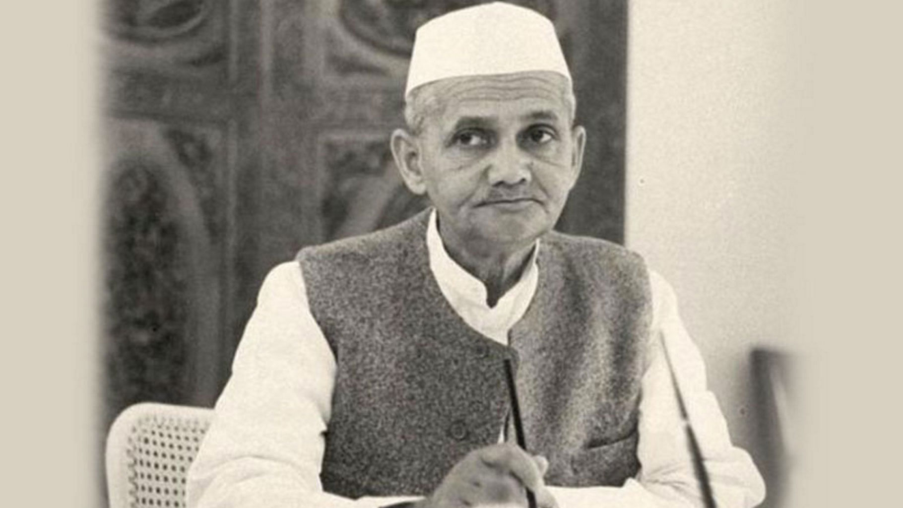 File photo of Lal Bahadur Shastri, former Prime Minister of India. (Photo Courtesy: <a href="http://pmindia.gov.in/wp-content/uploads/2015/10/lal-bahadur-shastri_2_oct_2015.jpg">PMO India Website</a>)