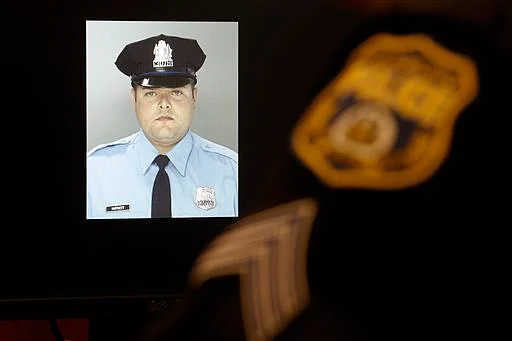 Officer Jesse Hartnett. (Photo: AP)