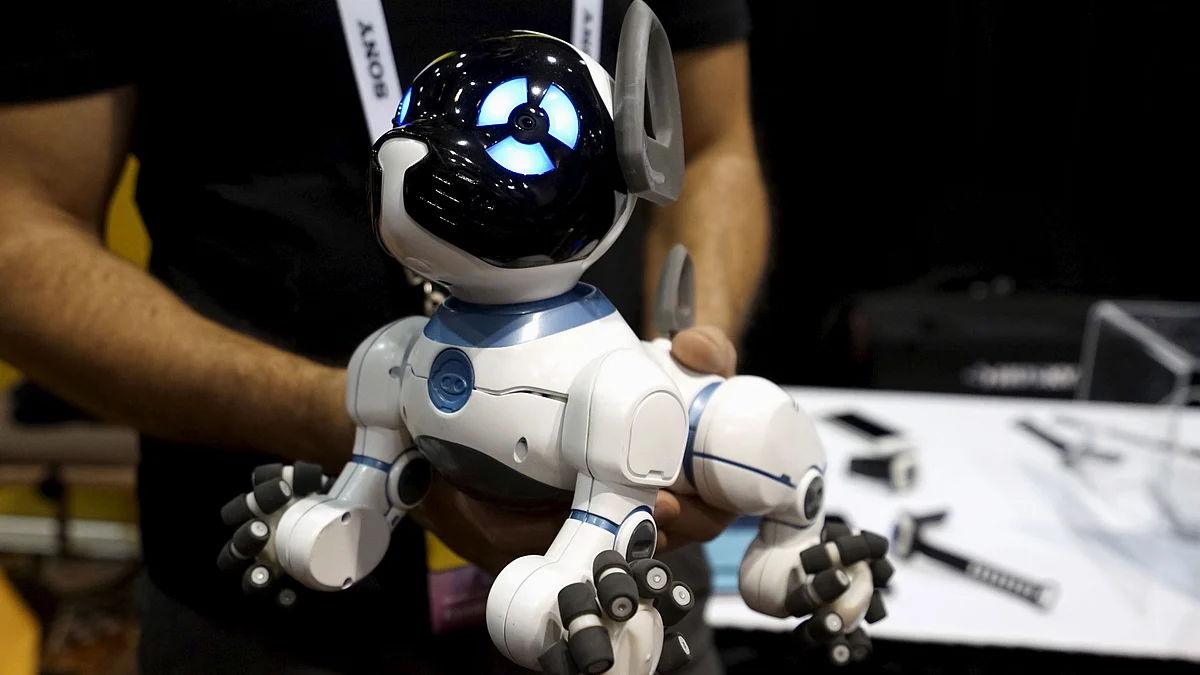 A robotic dog named CHiP by WowWee, described as being able to learn tricks from its owner, is demonstrated at the opening event at the Consumer Electronics Show in Las Vegas January 4, 2016. (Photo: Reuters)