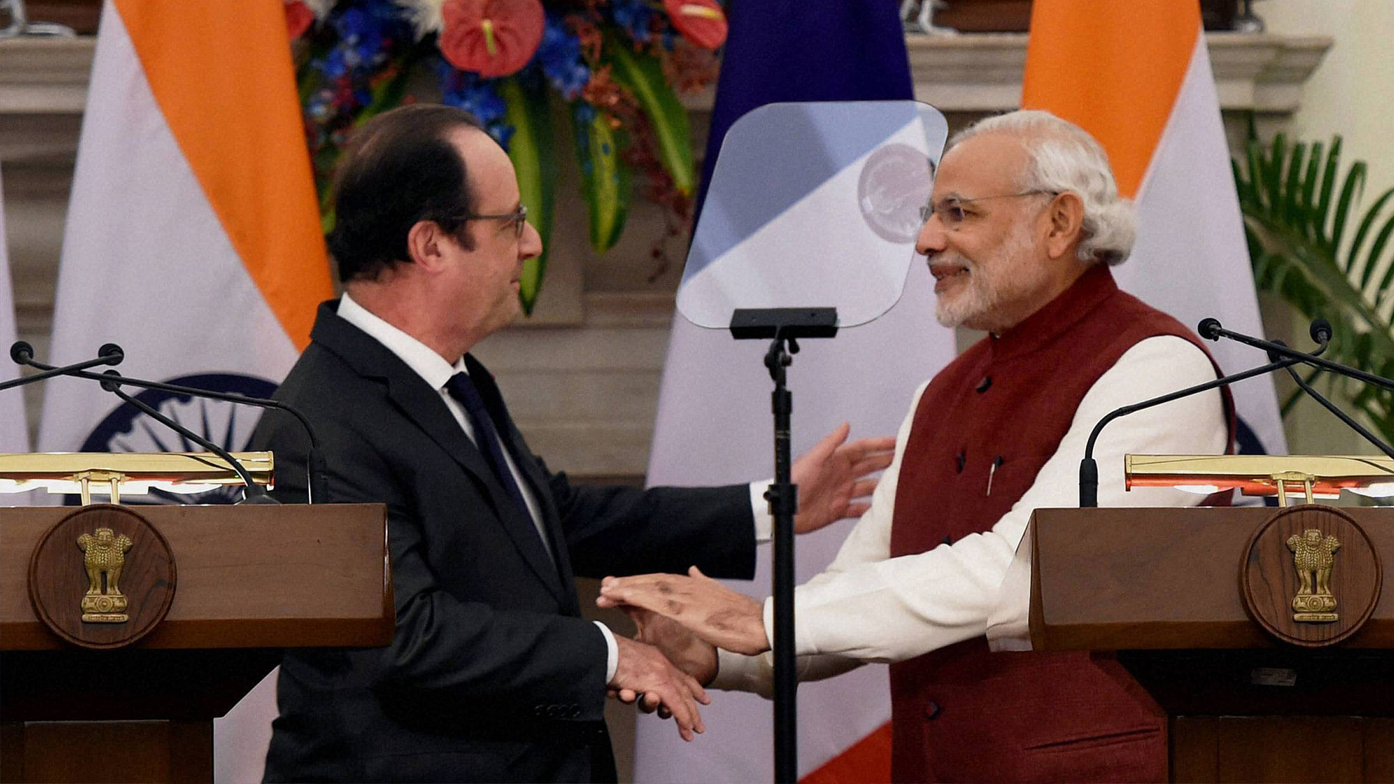  Prime Minister Narendra Modi and French President Francois Hollande after an MoU signing ceremony at Hyderabad House in New Delhi on Monday. (Photo: PTI)