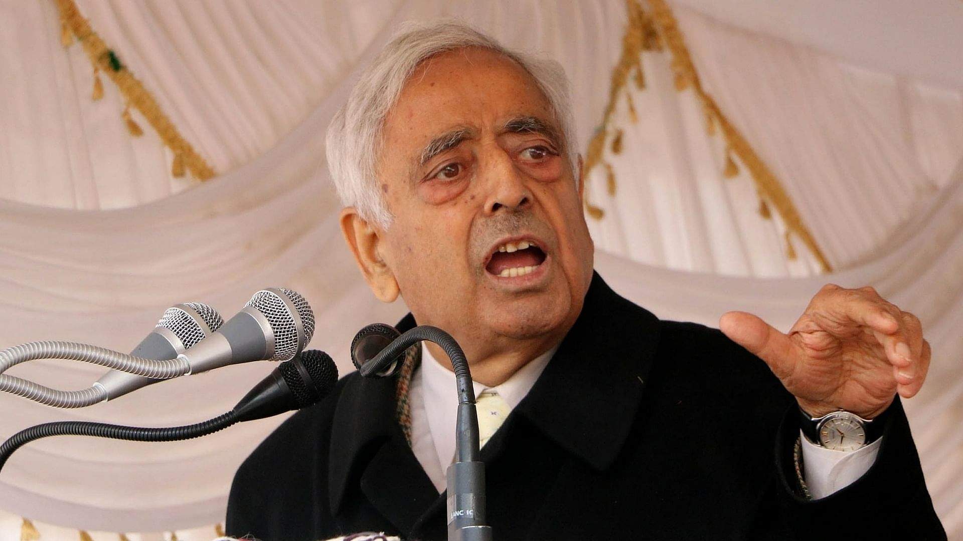 J&amp;K Chief Minister Mufti Mohammad Sayeed passed away in AIIMS, Delhi, on Thursday morning. (Photo: IANS)