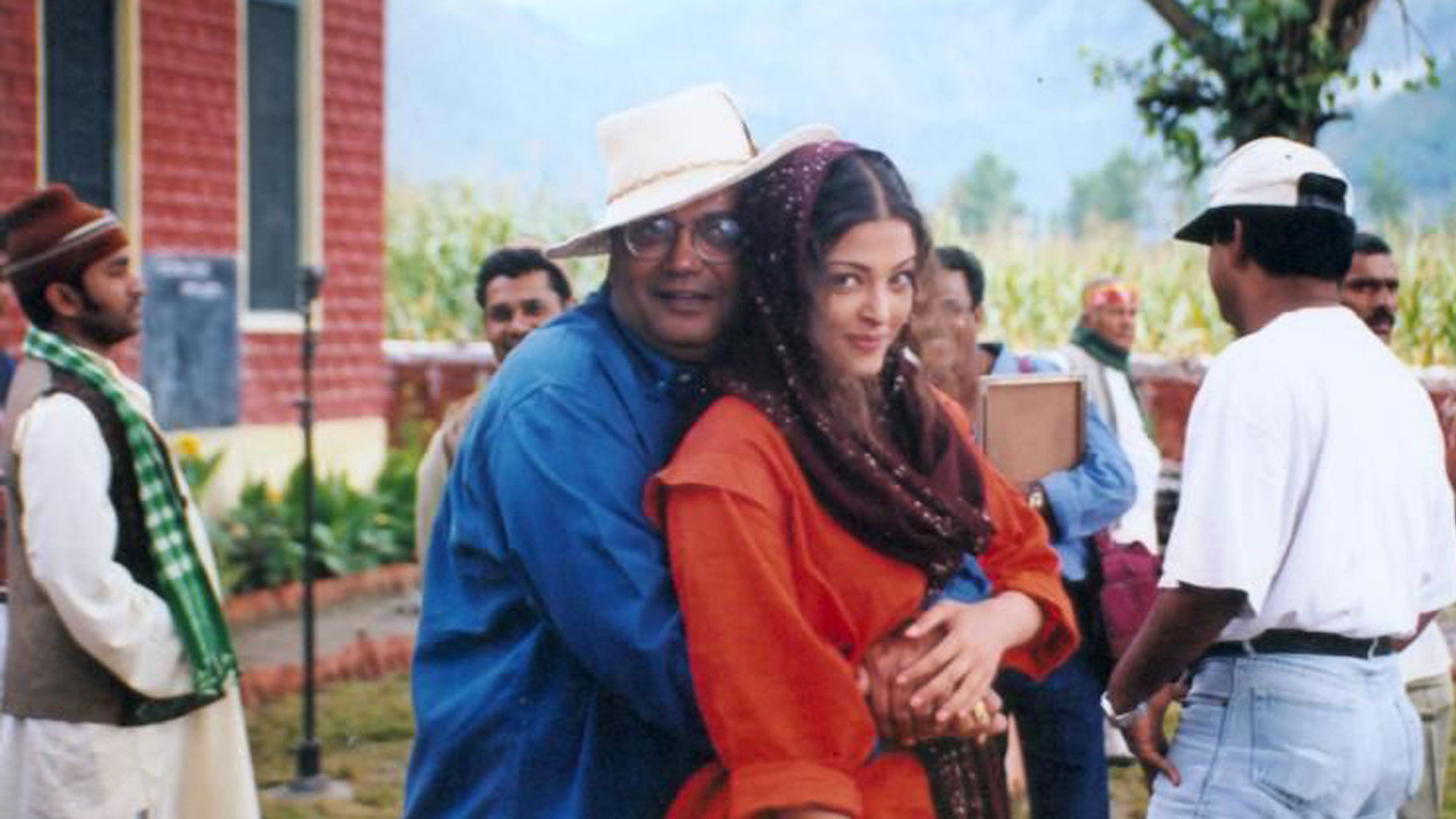 Subhash Ghai and Aishwarya Rai pose together during the making of <i>Taal</i>.