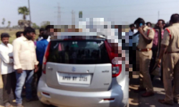 Police on the spot. (Photo: The News Minute)