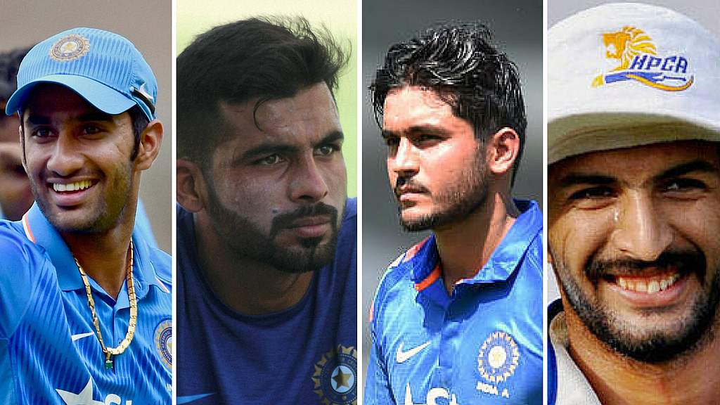 Pacers, Youngsters & Retirement: Dhoni’s Big Decisions v Australia