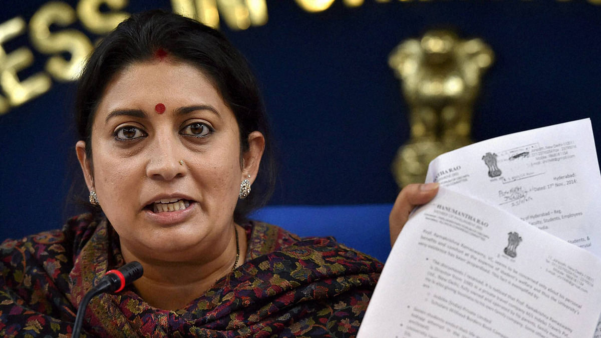 Probe Ordered Against UP Official for Not Recognising Smriti Irani Over Phone