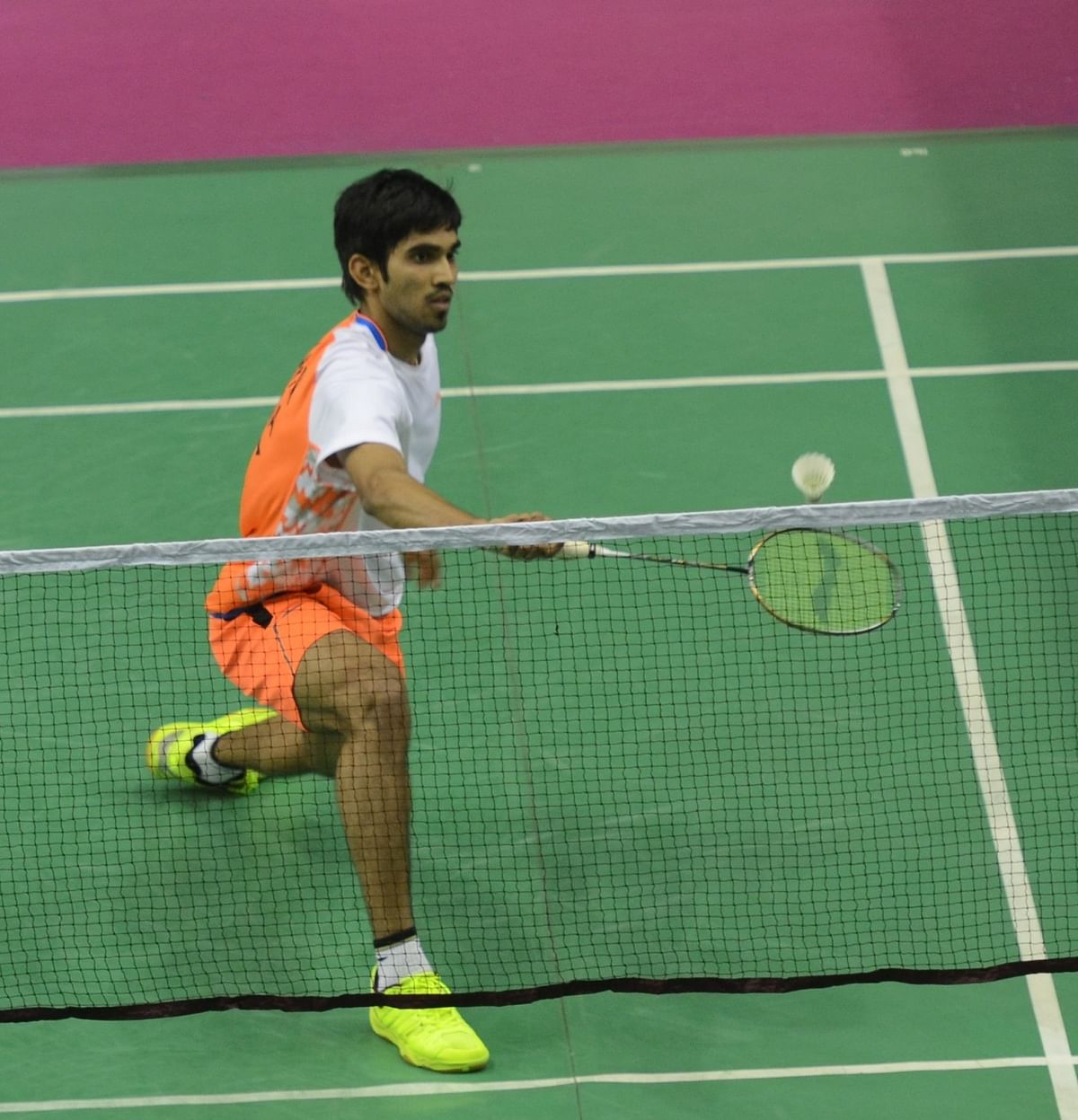  Top seed Srikanth needed just 32 minutes to come out on top with a 21-14, 21-7 victory in the semi-final.