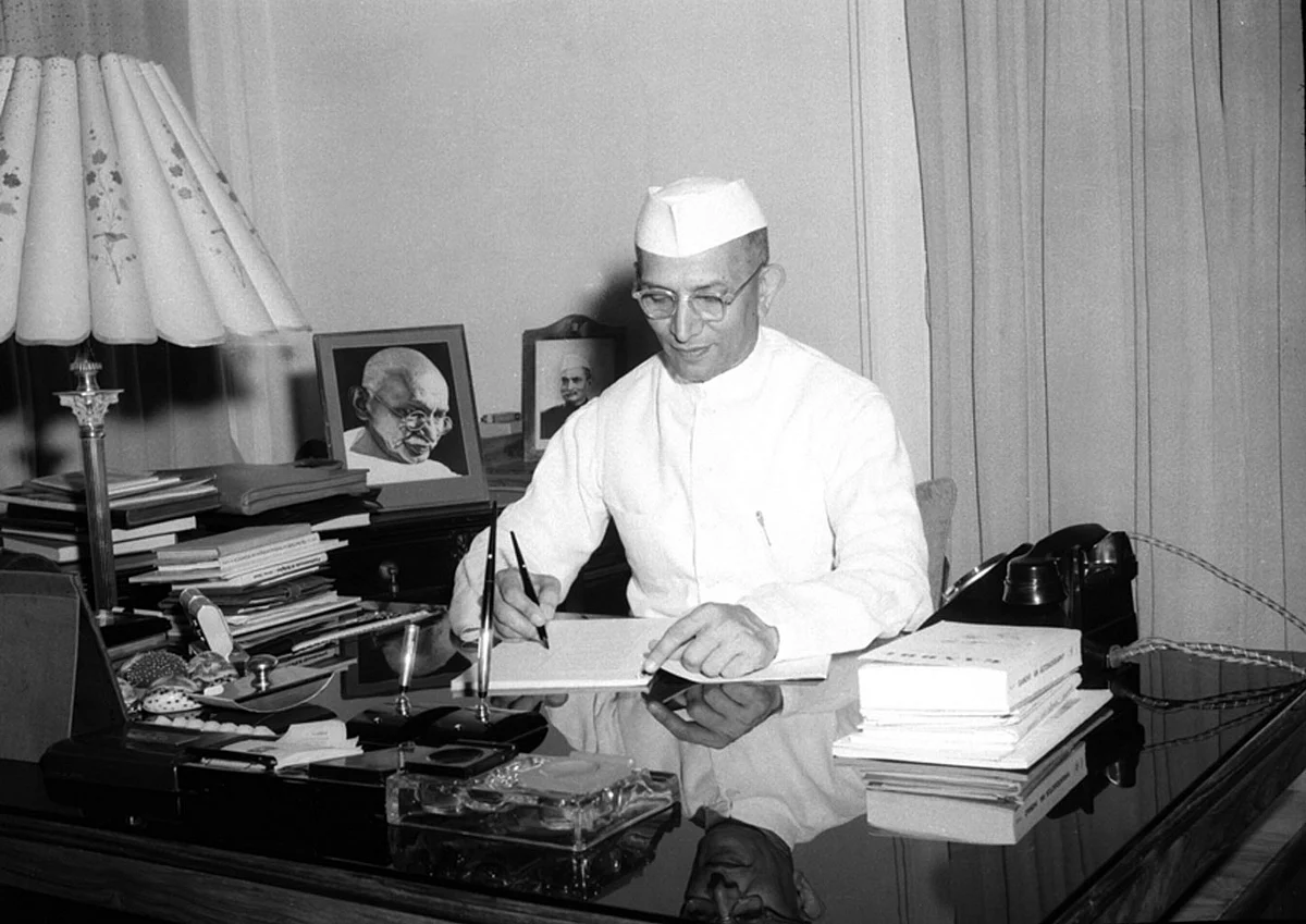 Morarji Desai in May, 1957. (Photo Courtesy: <a href="http://photodivision.gov.in/writereaddata/webimages/thumbnails/58686.jpg">Photo Division of GoI</a>)