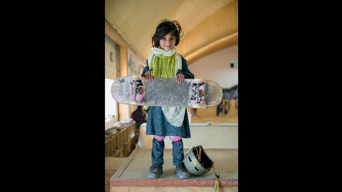 ‘Skate Girls of Kabul’ has received worldwide appreciation. These photographs will surely make you smile.