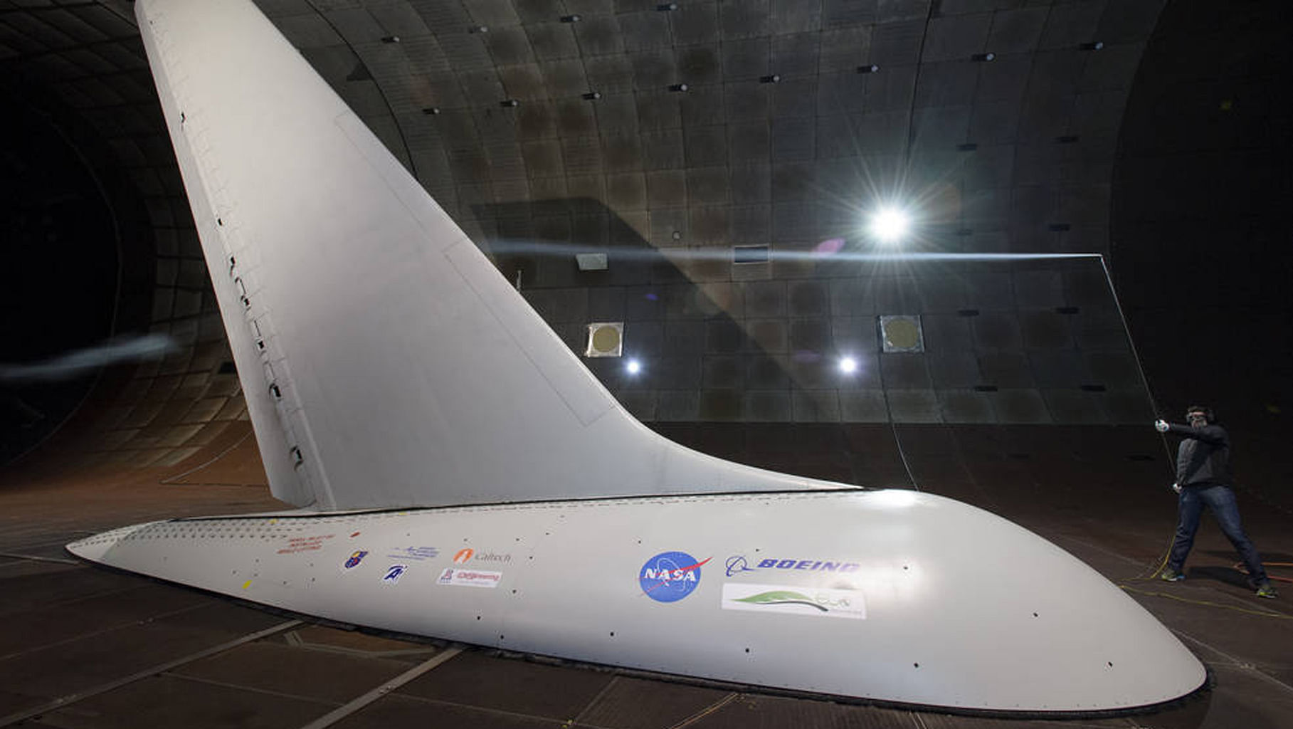 Researchers with NASA’s ERA project said that it might someday be possible to design smaller vertical tails that would reduce drag and save fuel. (Photo: NASA)