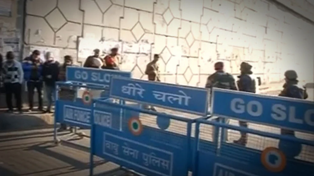 Prior to the Pathankot attack, SP Salwinder Singh was abducted by suspected terrorists. His unconvincing answers are sufficient grounds for interrogation. (Photo: ANI screengrab)