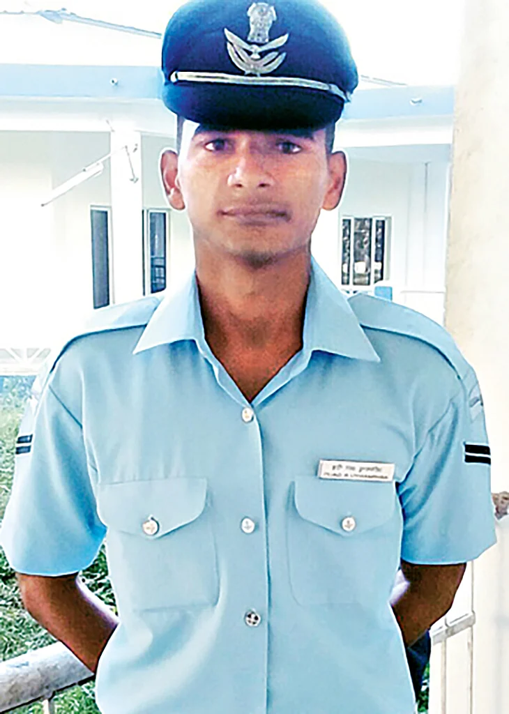 Corporal Abhimanyu Gaud. (Photo: <a href="http://www.telegraphindia.com/1160115/images/16soldier.jpg"><i>The Telegraph</i></a>)