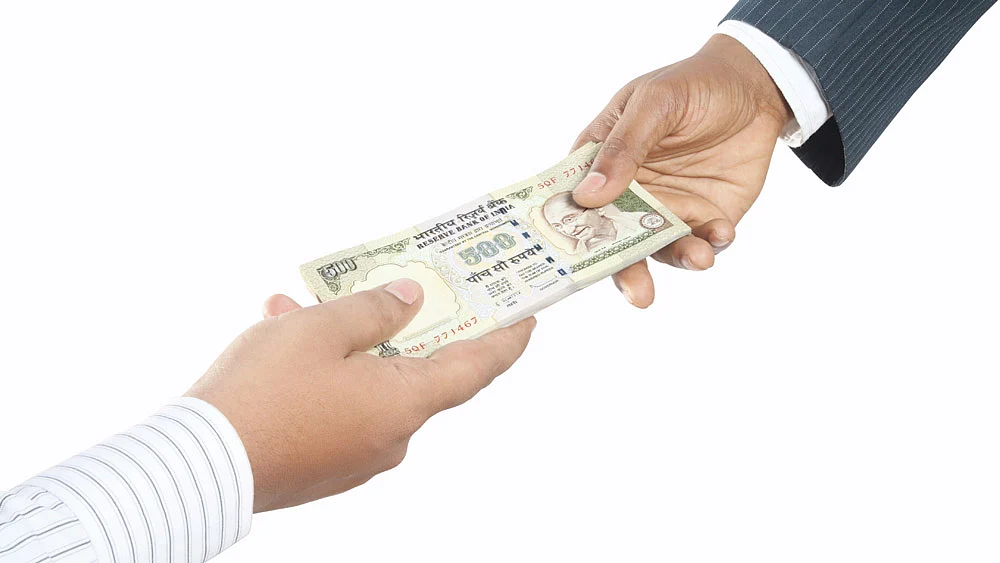 The government is contemplating a huge, across the board pay increase of nearly 24% that will add Rs 1.05 lakh crores to the central government’s wage and pension bill.(Photo: iStock)