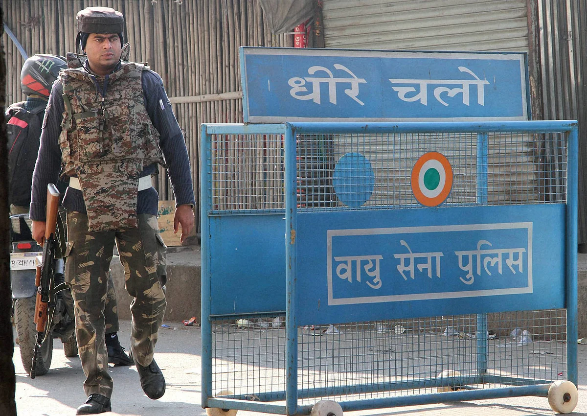 Security personnel on guard during the operation against the militants who attacked the Indian Air Force base in Pathankot on Sunday. (Photo: PTI) 