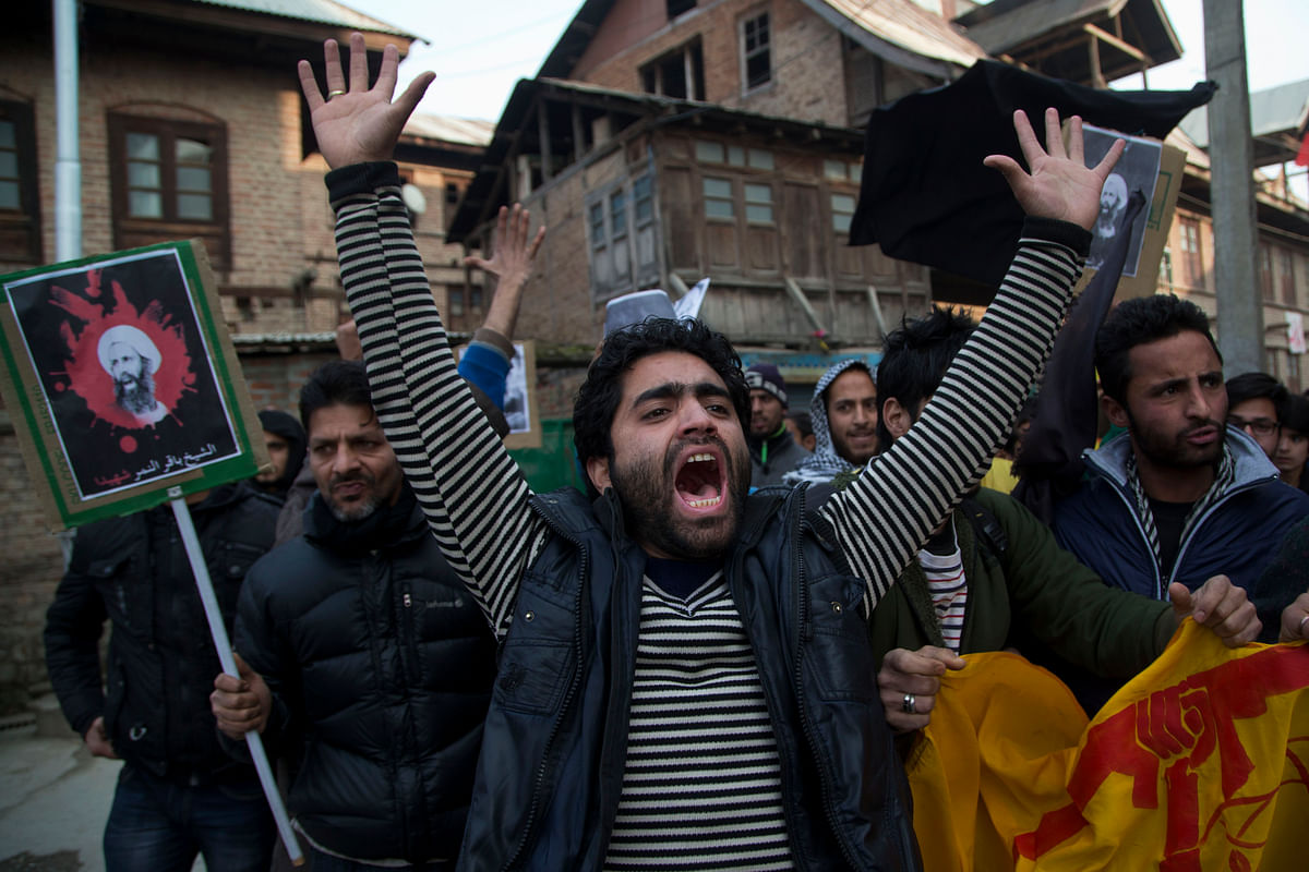 A large number of Shiite protestors took to streets in Srinagar and Lucknow against the execution of a Shia cleric