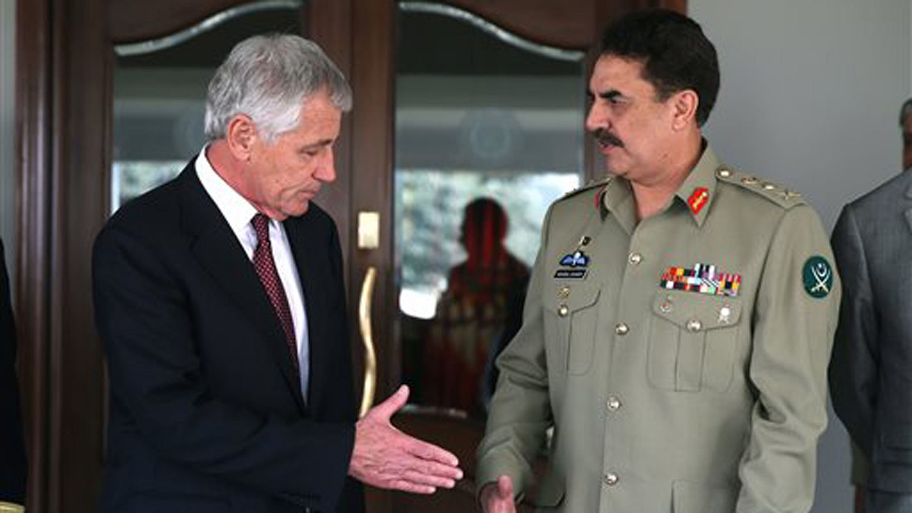  US Defense Secretary Chuck Hagel and Pakistani army chief General Raheel Sharif seen here after a meeting in Rawalpindi in 2013. (Photo: AP)