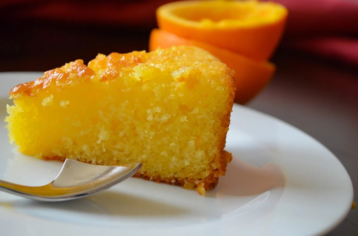 This is the easiest orange cake to make. Period. (Photo Courtesy: <a href="https://www.youtube.com/watch?v=o3kI0aRN_3Q">YouTube screengrab</a>)