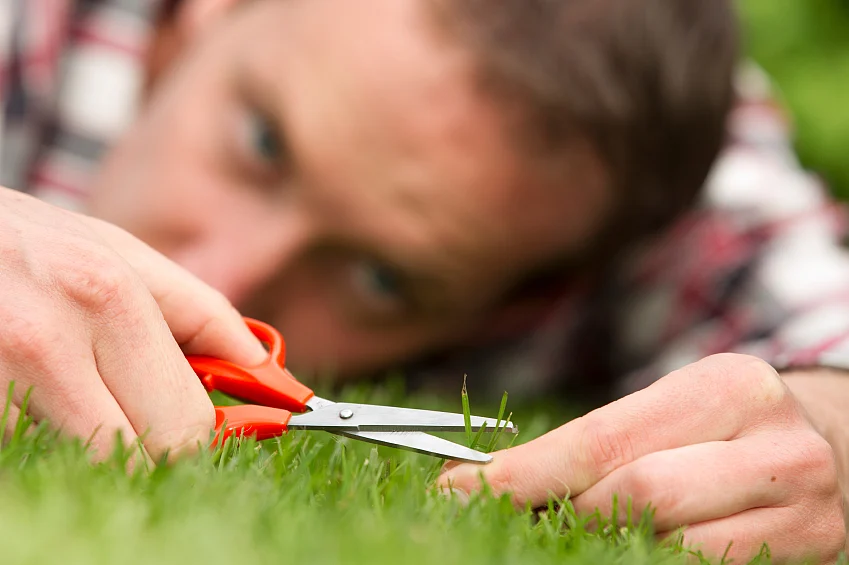 A person suffering from OCD feels compelled to behave as per the obsessions as this provides relieve – albeit temporarily. (Photo: iStock)