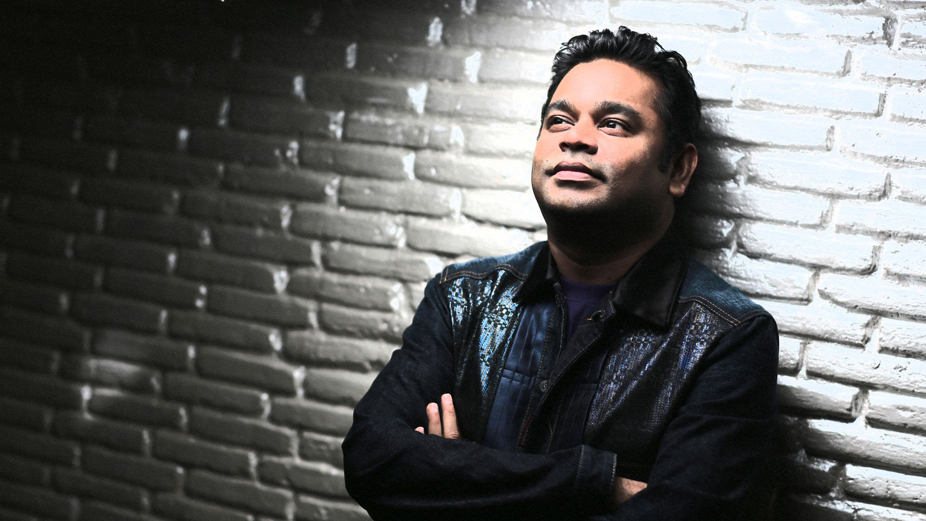 AR Rahman talks about staying humble and staying passionate in his Twitter chat with fans (Photo: Twitter/<a href="https://twitter.com/igtamil">@igtamil</a>, altered by The Quint)