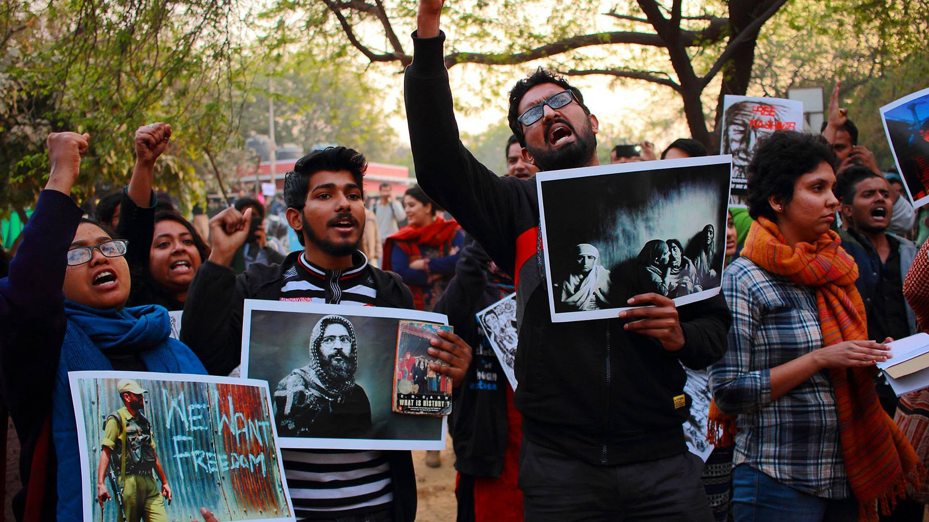 JNU students at the controversial event. (Photo Courtesy: <a href="https://www.facebook.com/reyaz.hashiya?fref=photo">Reyazul Haque’s Facebook Page</a>)