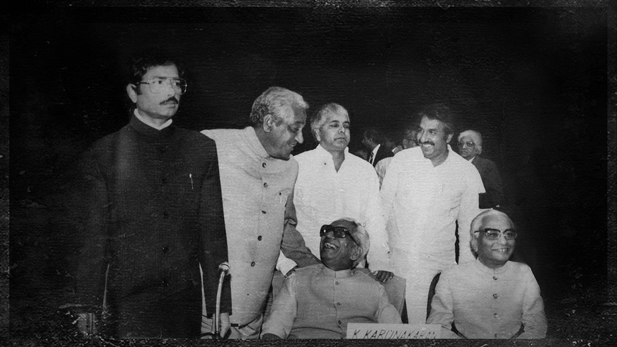 File picture of Oommen Chandy with K Karunakaran. (Photo Courtesy: <i>The News Minute</i>; altered by <b>The Quint</b>)