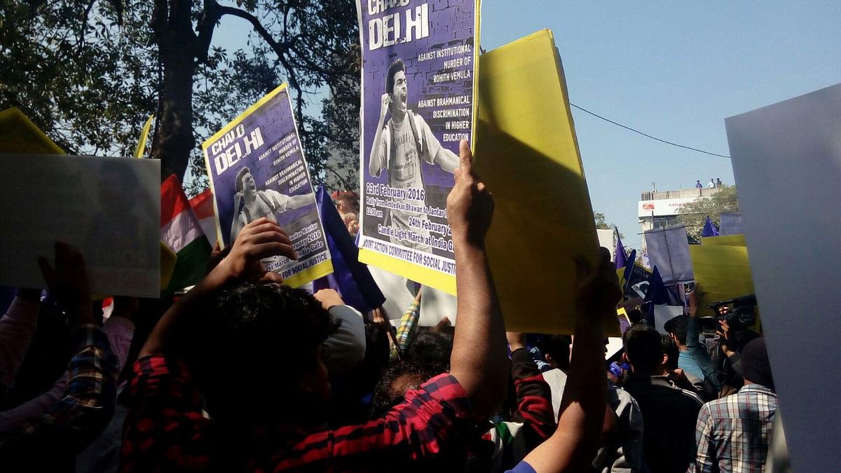 

A man shouted ‘Dalit virodhi Kejriwal’ during Kejriwal’s address to the protestors at Jantar Mantar.