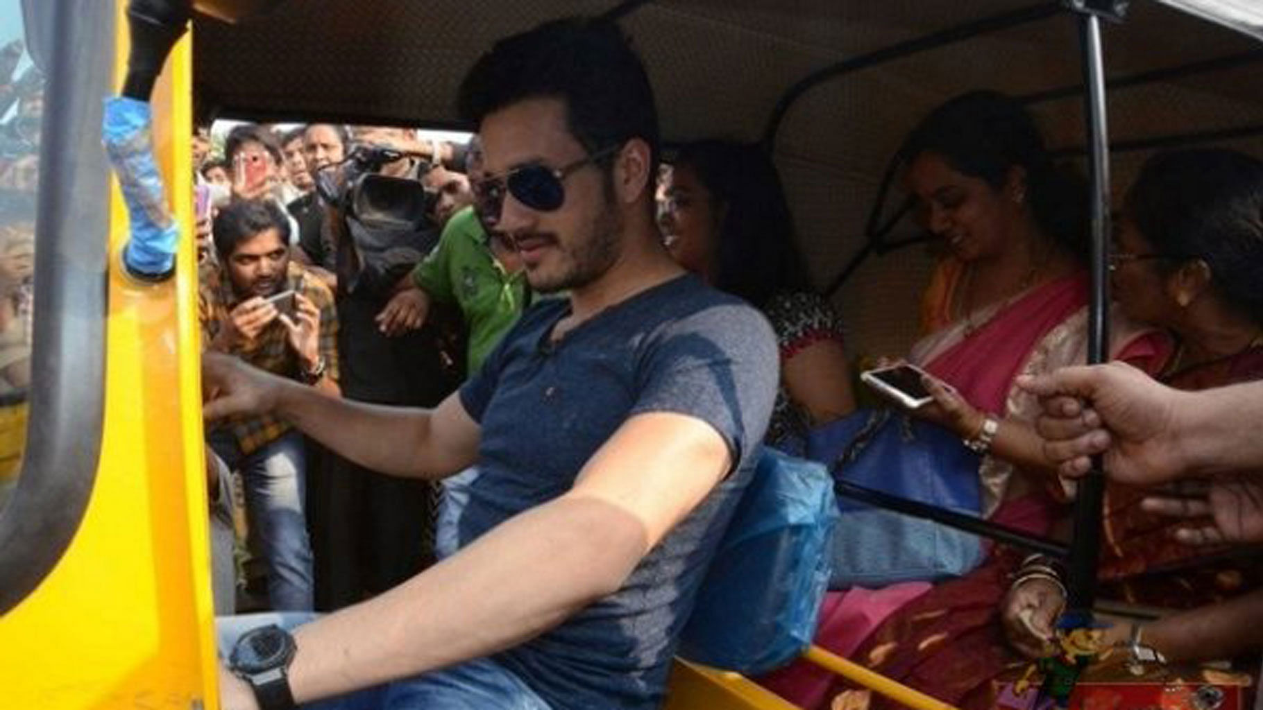 Akhil Akkineni turns autowala for a few hours for a good cause (Photo courtesy: Twitter)