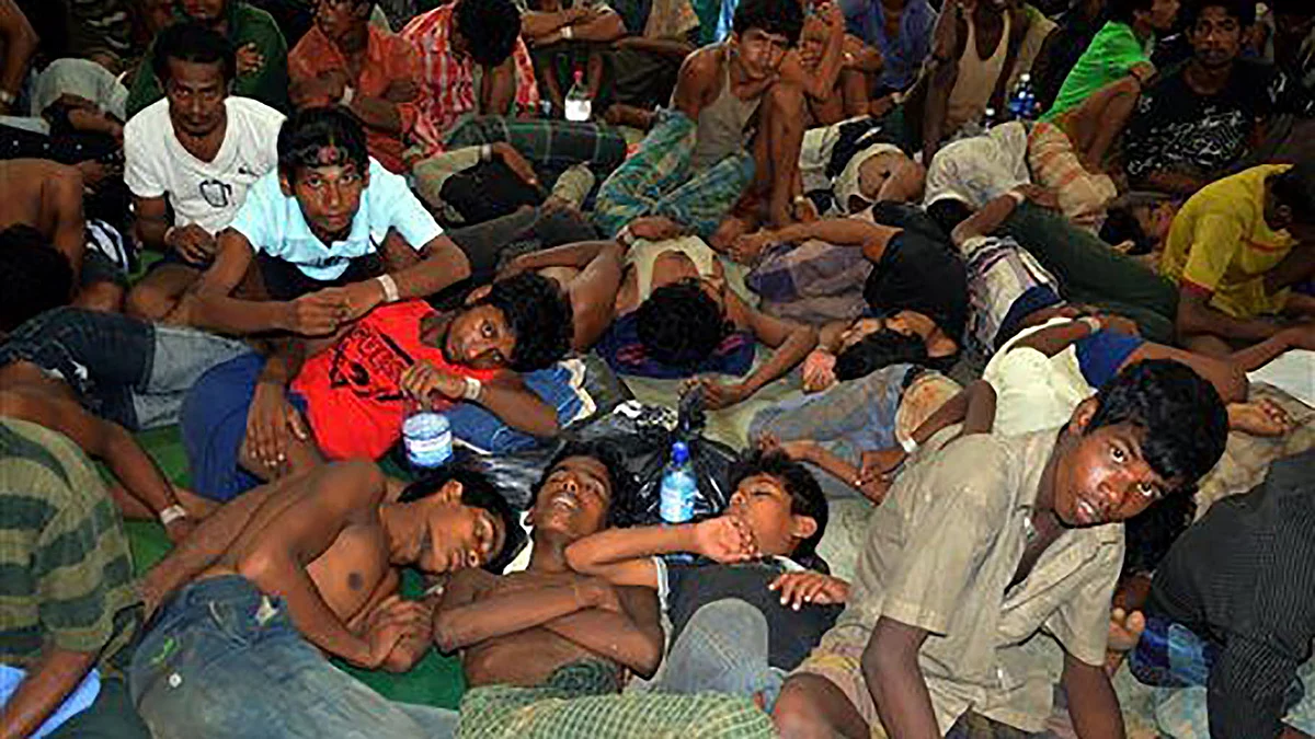 Illegal immigrants from Myanmar and Bangladesh at a
processing centre. (Photo: AP) 