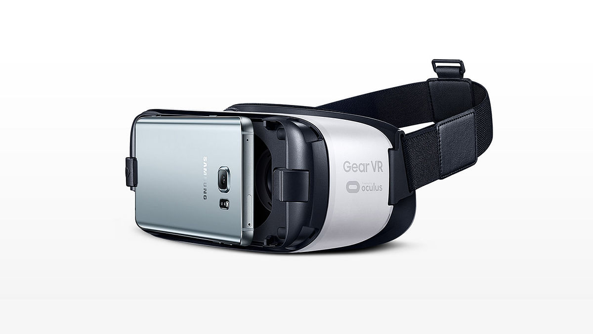 Here’s the lowdown on the Gear VR made by Samsung in collaboration with Oculus.