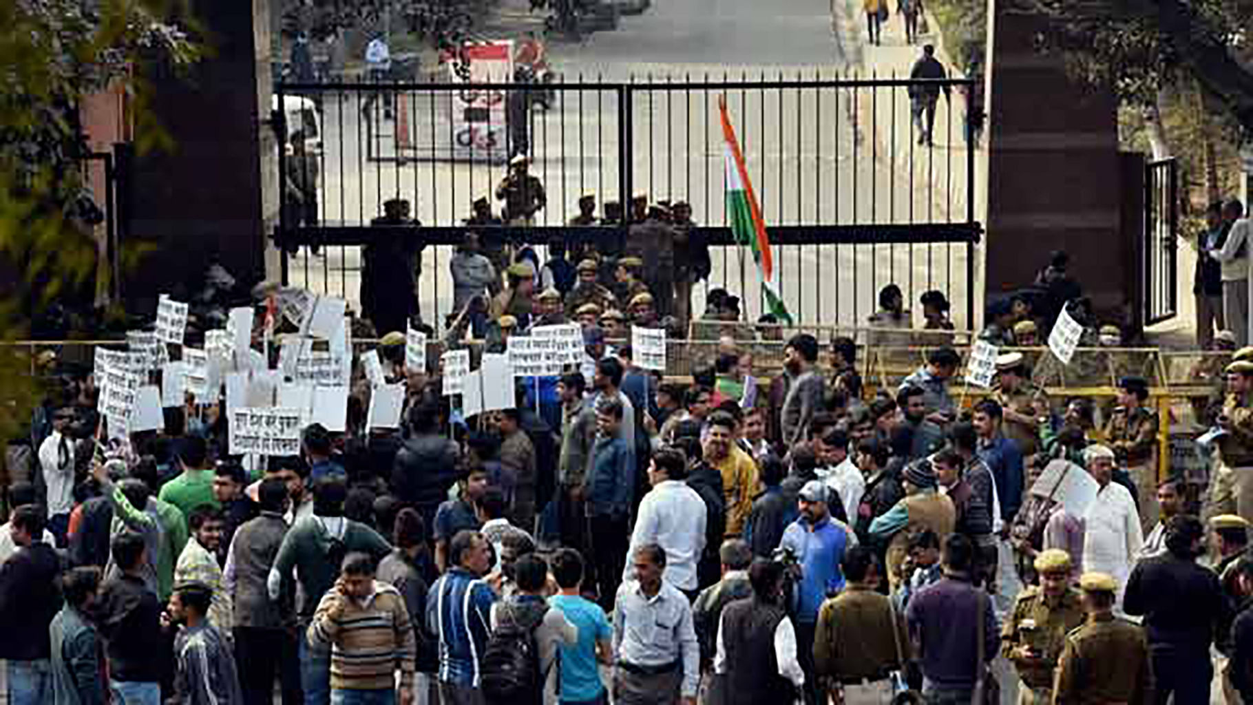 Fracas over Jawaharlal Nehru University issue continues. (Photo: PTI)