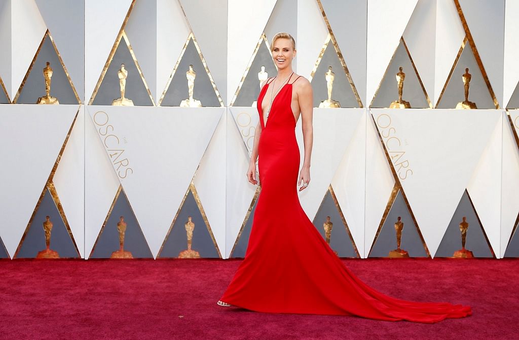  
See the Best Dressed Oscar fashion from the 2016 Red Carpet!
