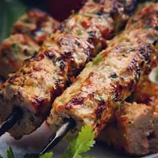 Know your kebab kahaani: these are the five yummiest delicacies from Lucknow’s streets.