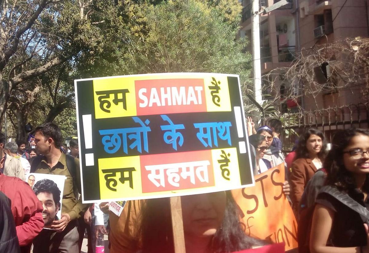 

A man shouted ‘Dalit virodhi Kejriwal’ during Kejriwal’s address to the protestors at Jantar Mantar.