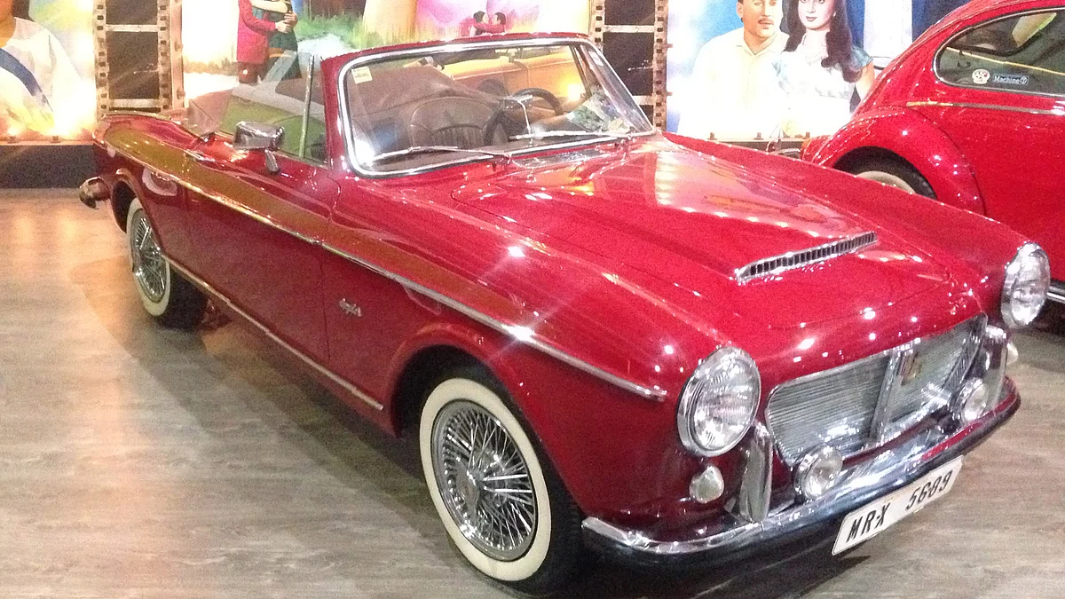 Vintage Cars From Hindi Films Give Auto Expo a Bollywood Touch