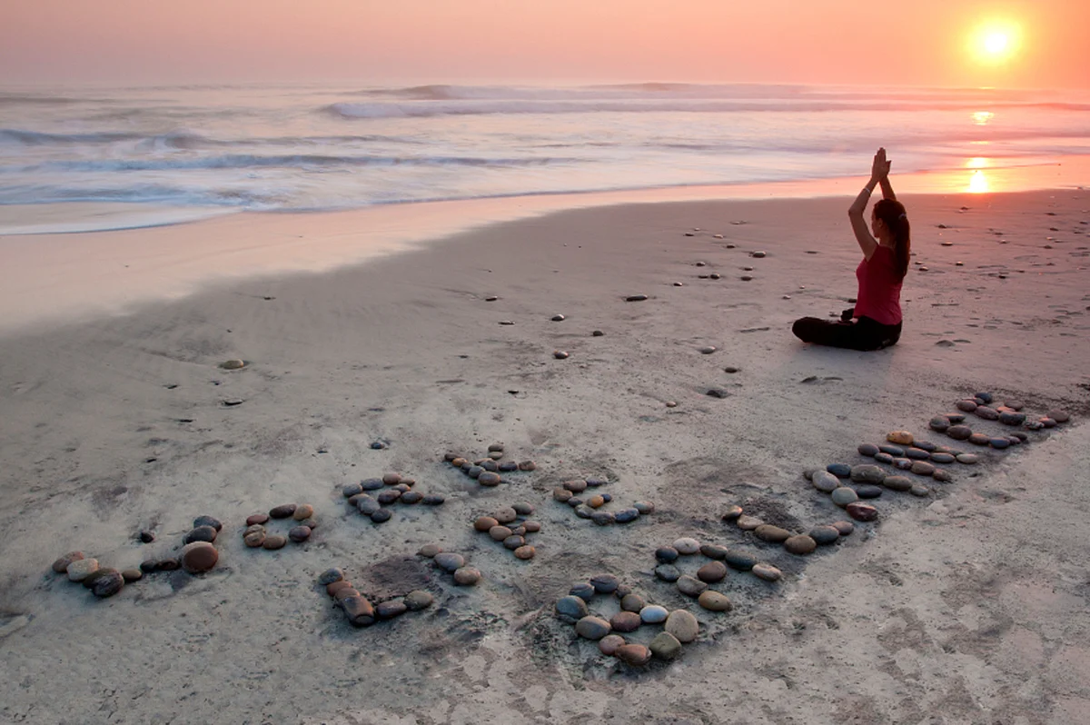 Working women need yoga as the release that they owe themselves. (Photo: iStock)