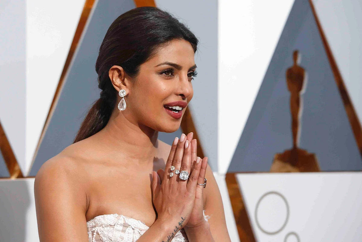 Priyanka Chopra arrives at the Oscars on Sunday, 28 Feb. 2016, at the Dolby Theatre in Los Angeles. 