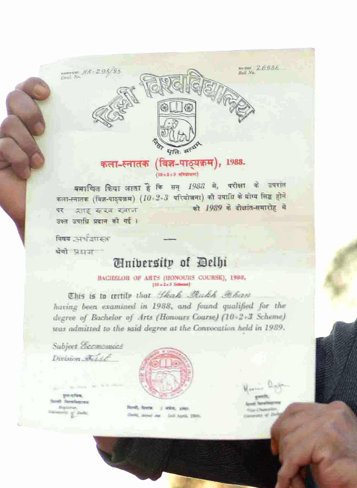 Shah Rukh Khan finally gets his BA Economics degree from Delhi University