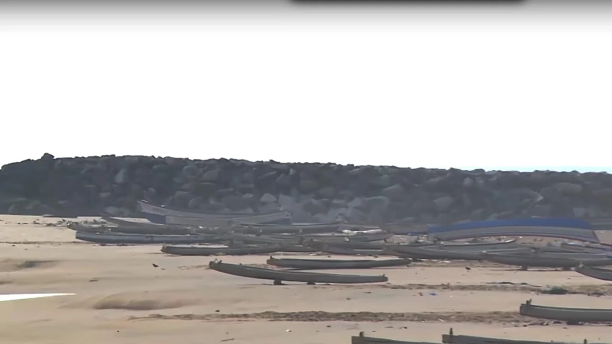 Fishermen’s boats in Enayam. (Photo: <a href="https://www.youtube.com/watch?v=z3NoGOpoves">YouTube Screengrab</a>)