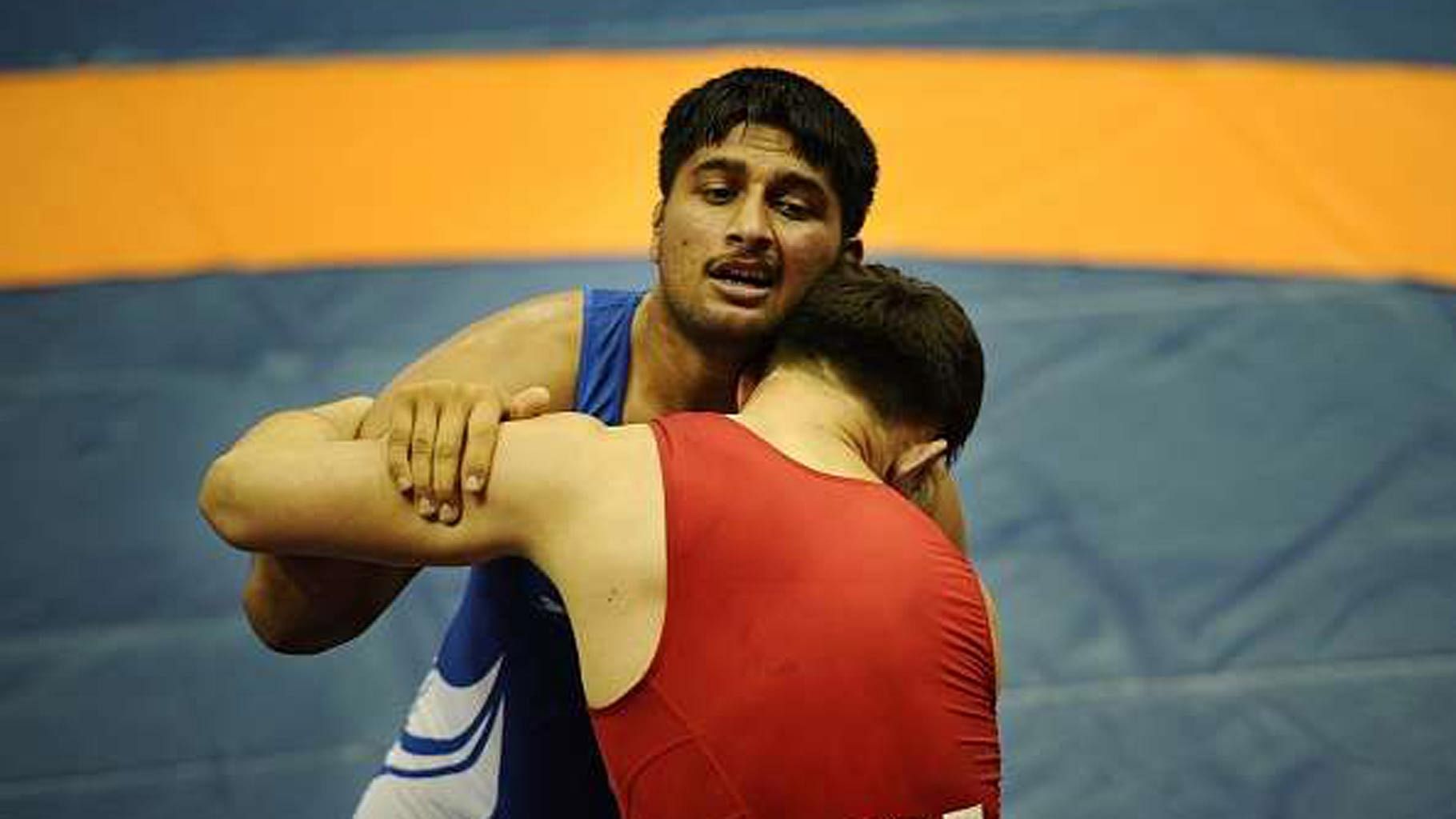 Hardeep becomes first heavy-weight wrestler from Indian to secure qualification in Greco-Roman wrestling.  (Photo Courtesy: Twitter/<a href="https://twitter.com/sarbanandsonwal/status/711569335903367168">@sarbanandsonwal</a>)