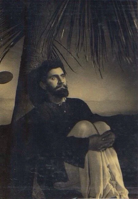 Anand Bakshi made a cameo appearance in the film <i>Picnic.</i>
