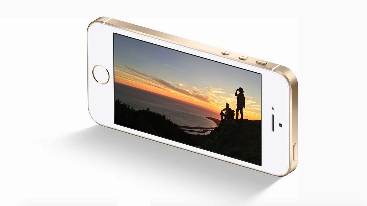 Apple iPhone SE. (Photo: Apple)