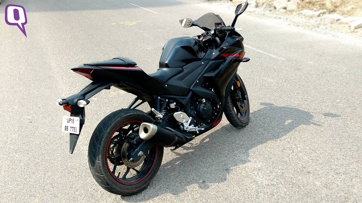 The 321cc Yamaha R3 is one of the best bikes in the 250-500cc segment in India right now.