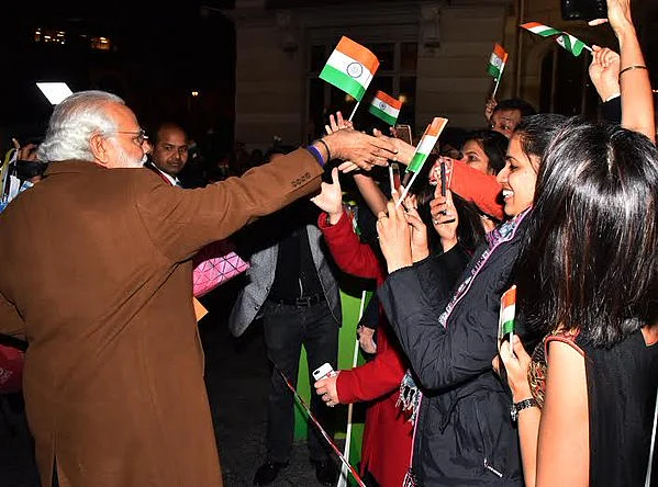 Narendra Modi meeting the Indian population in Belgium. (Photo: <a href="https://twitter.com/PIB_India/status/715051991001595904">Twitter</a>)